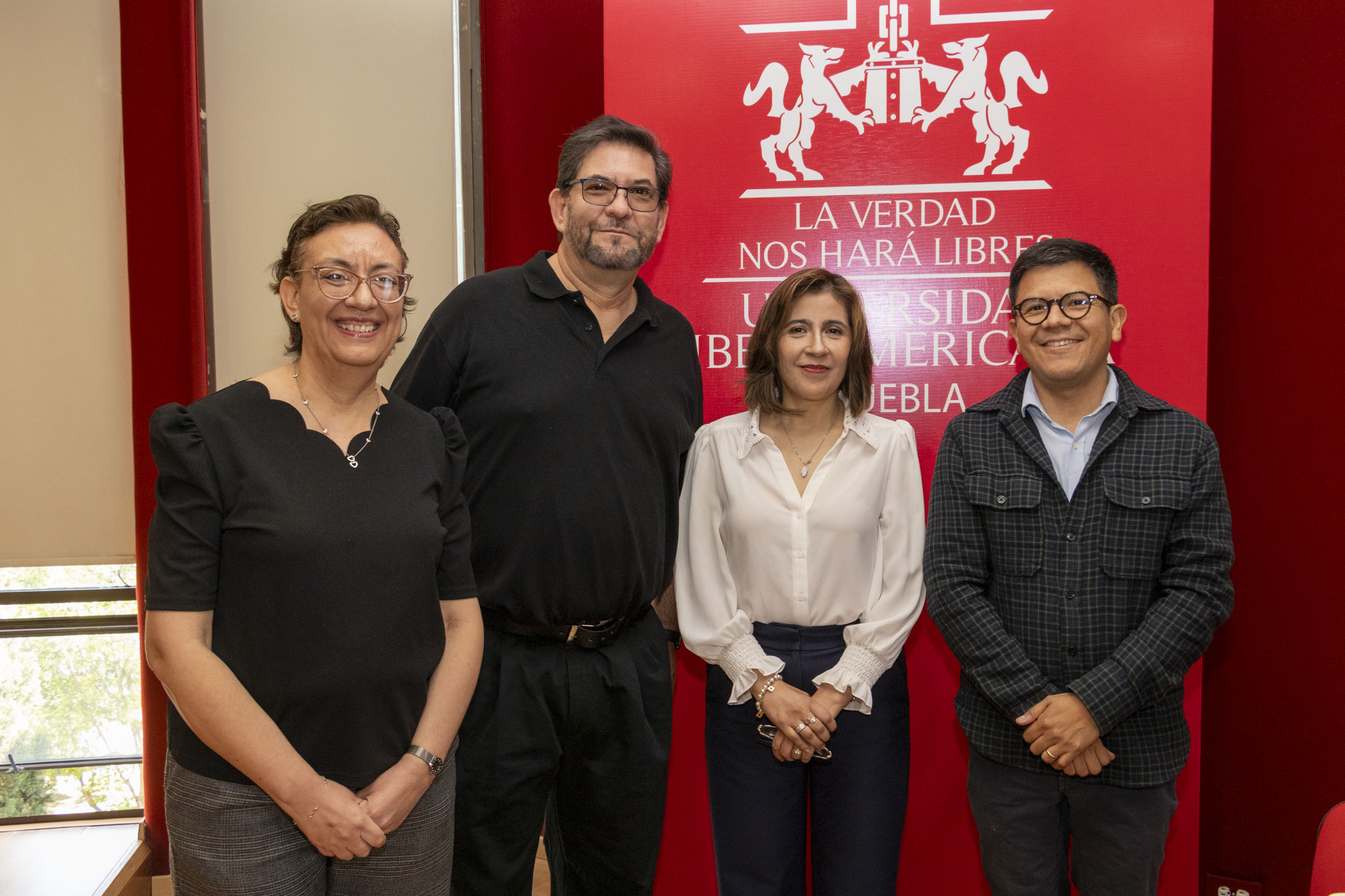 Según los académicos; México tiene una dependencia económica de EE.UU del 80%, por lo que los aranceles fuerzan a tomar medidas urgentes.