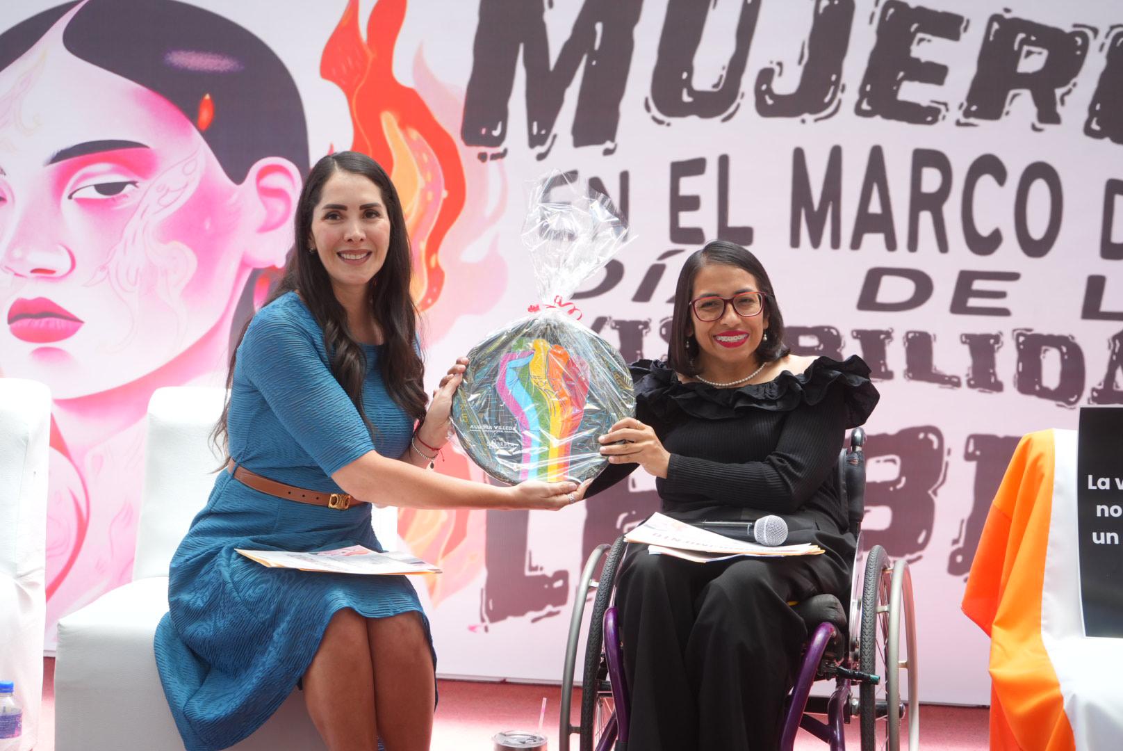 El foro contó con la participación de panelistas destacadas por su activismo, trayectoria profesional y compromiso con la visibilidad lésbica