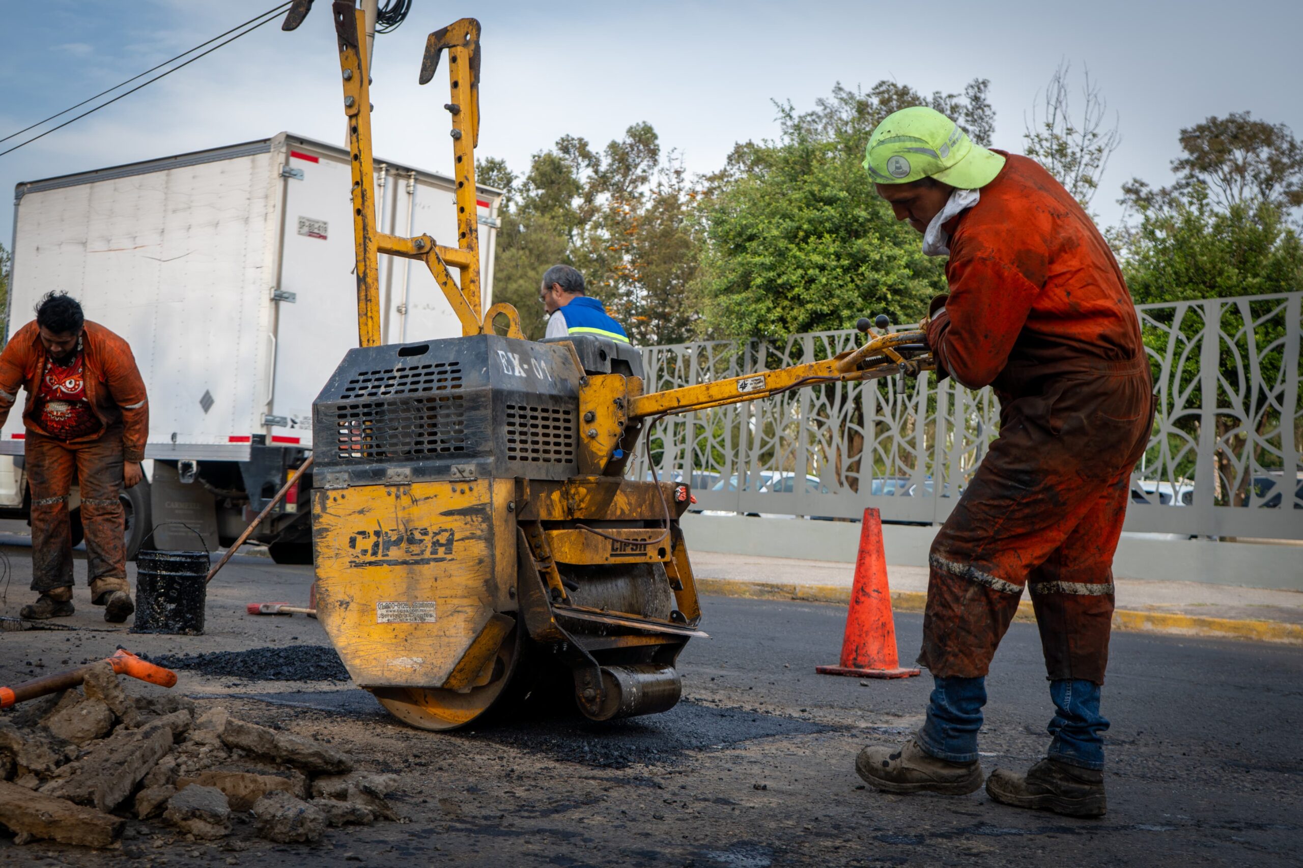 La Campaña Bacheando Puebla que consta de pavimentación y mantenimiento se lleva a cabo con una inversión de 109.9 millones de pesos