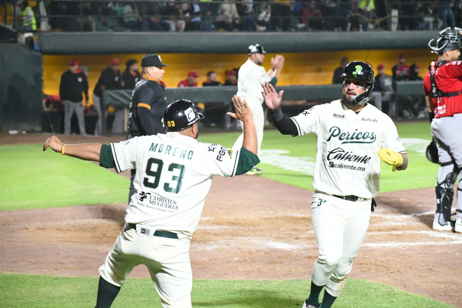 Los Pericos se llevan el juego con pizarra de 5-0 sobre los Piratas en el primer juego de la campaña regular 2025 de la Liga Mexicana Béisbol