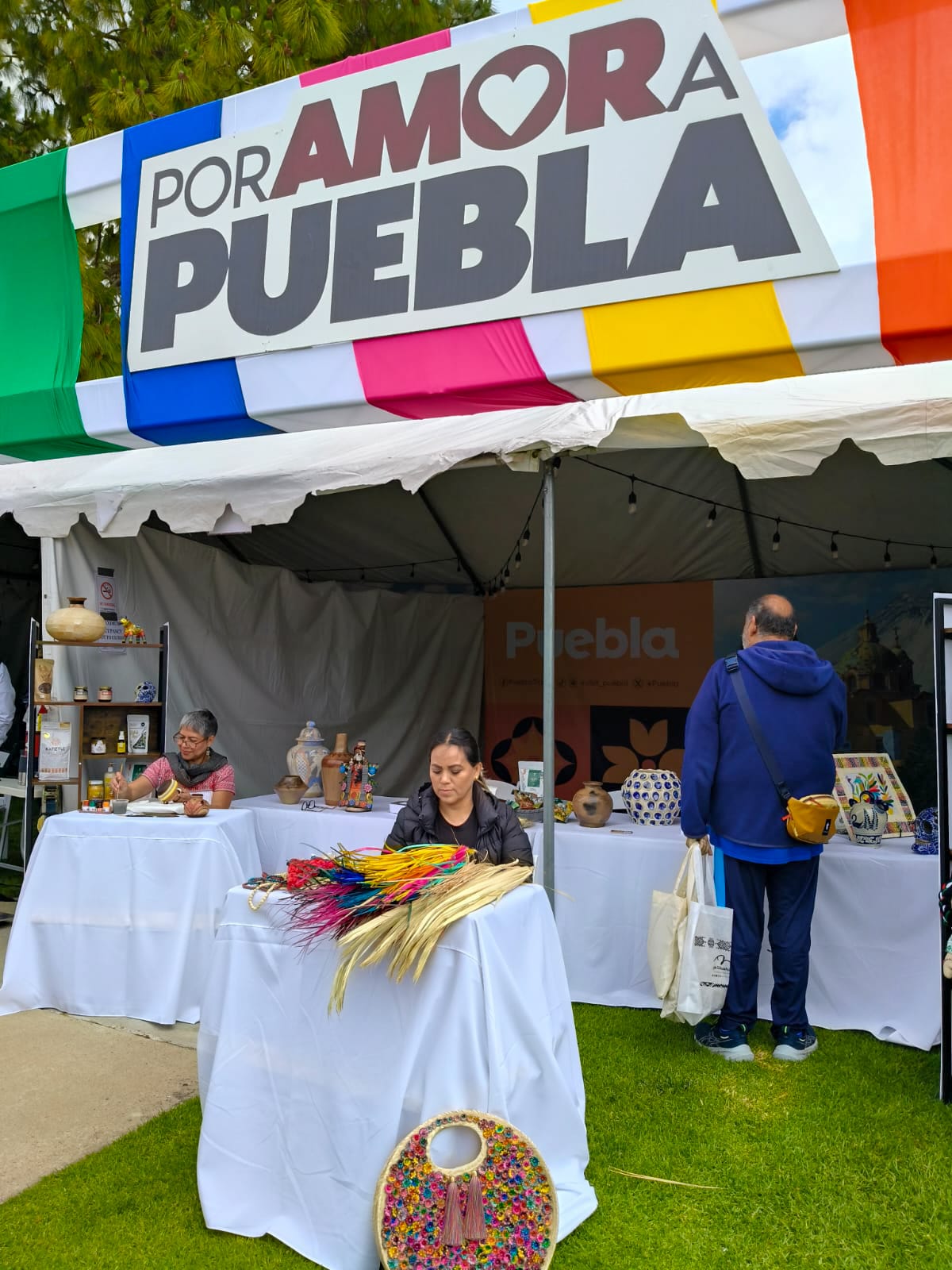 Fue inaugurada “Ventana a México” en el primer tianguis binacional; ofrece promoción y visualización de la cultura, y gastronomía de México