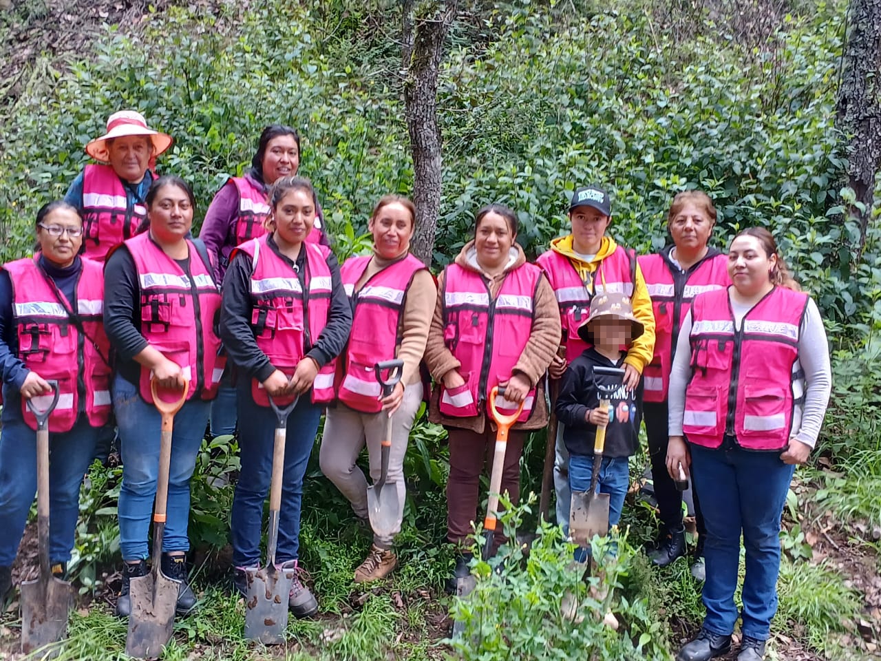 Amantolli El Rosario es una Sociedad de Producción Rural de Responsabilidad Limitada de mujeres artesanas que se constituyó en 2023
