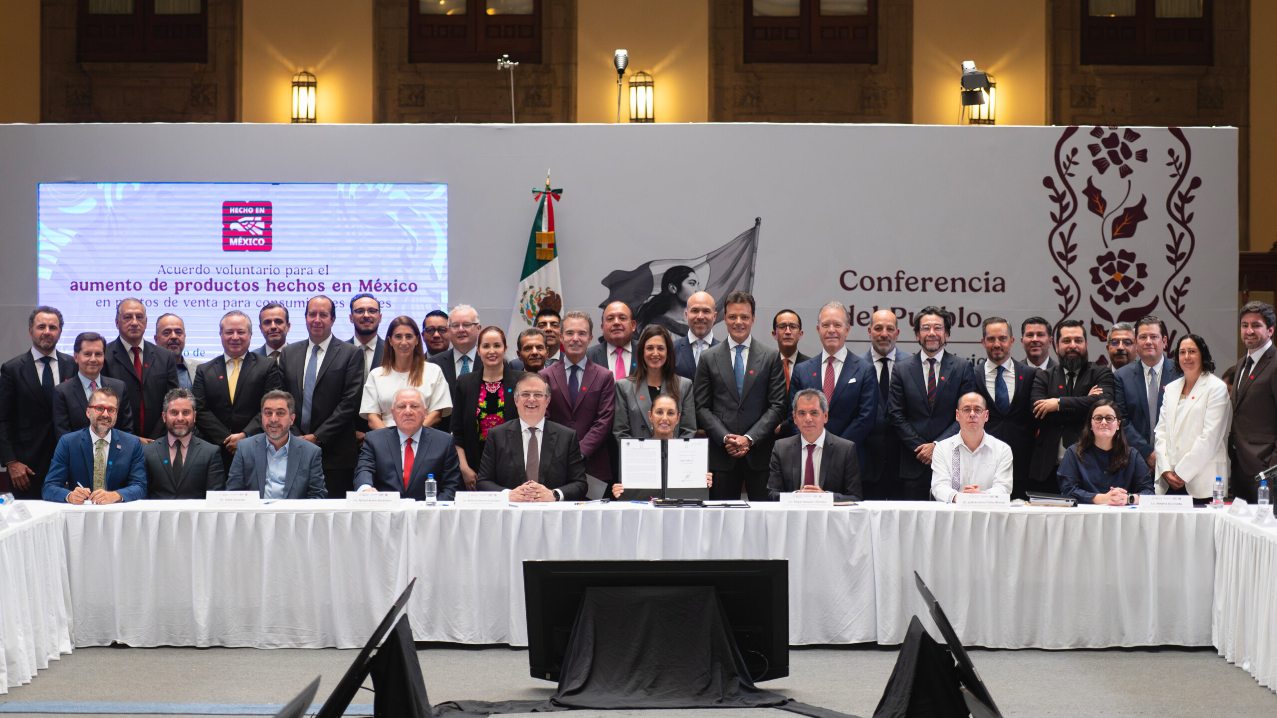 Esto para incrementar los productos Hechos en México en tiendas de autoservicio, departamentales, farmacias, tiendas minoristas