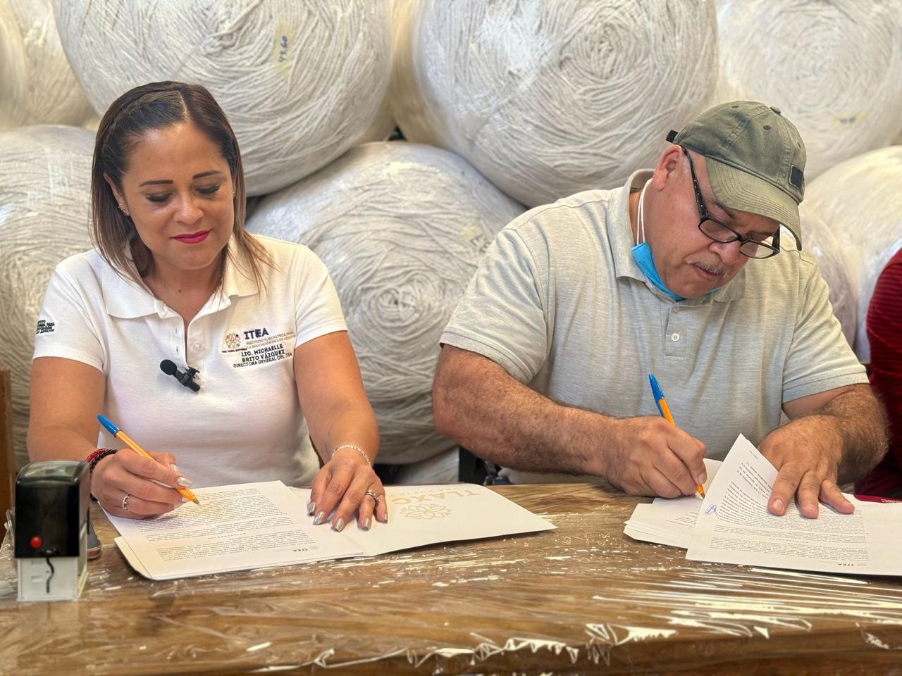 ITEA firmó convenios de colaboración con dos empresas con el objetivo de acercar, tanto a ellos como a sus familias, educación básica