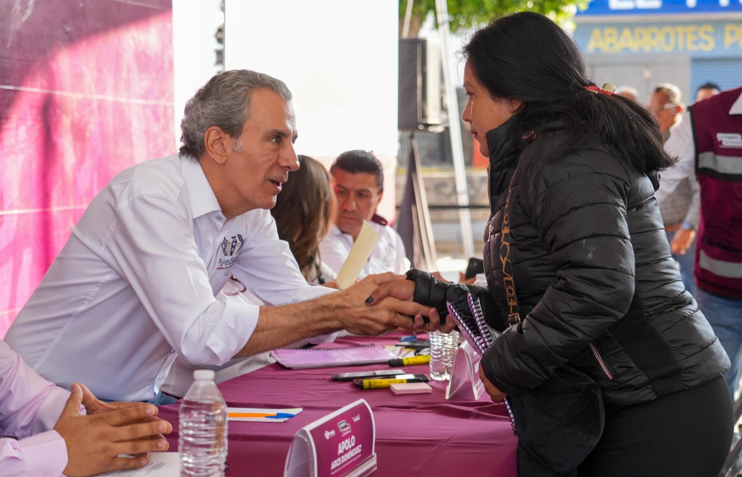 Las peticiones de la jornada de atención ciudadana en Canoa recibidas son canalizadas a las distintas dependencias del Gobierno de la Ciudad