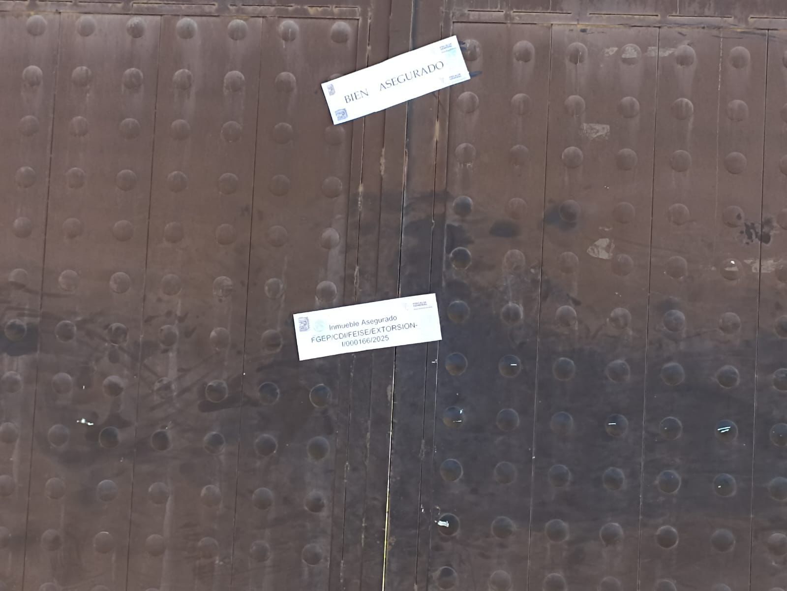 Personal de la Fiscalía de Secuestro y Extorsión catearon propiedades del alcalde Ramírez en donde fue detenido su hijo y trasladado a Puebla