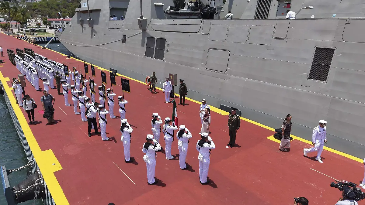 crecen bajas voluntarias en la marina