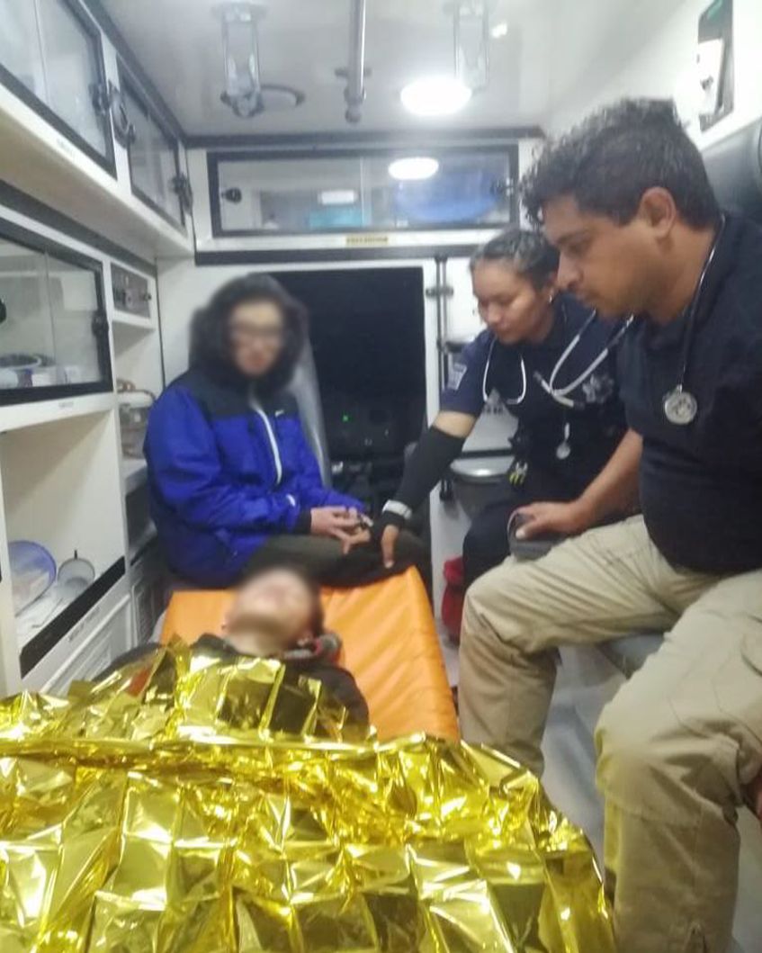 Por un llamado de emergencia, la SSP de Puebla tomó conocimiento de que los adolescentes se encontraban atrapados por la creciente